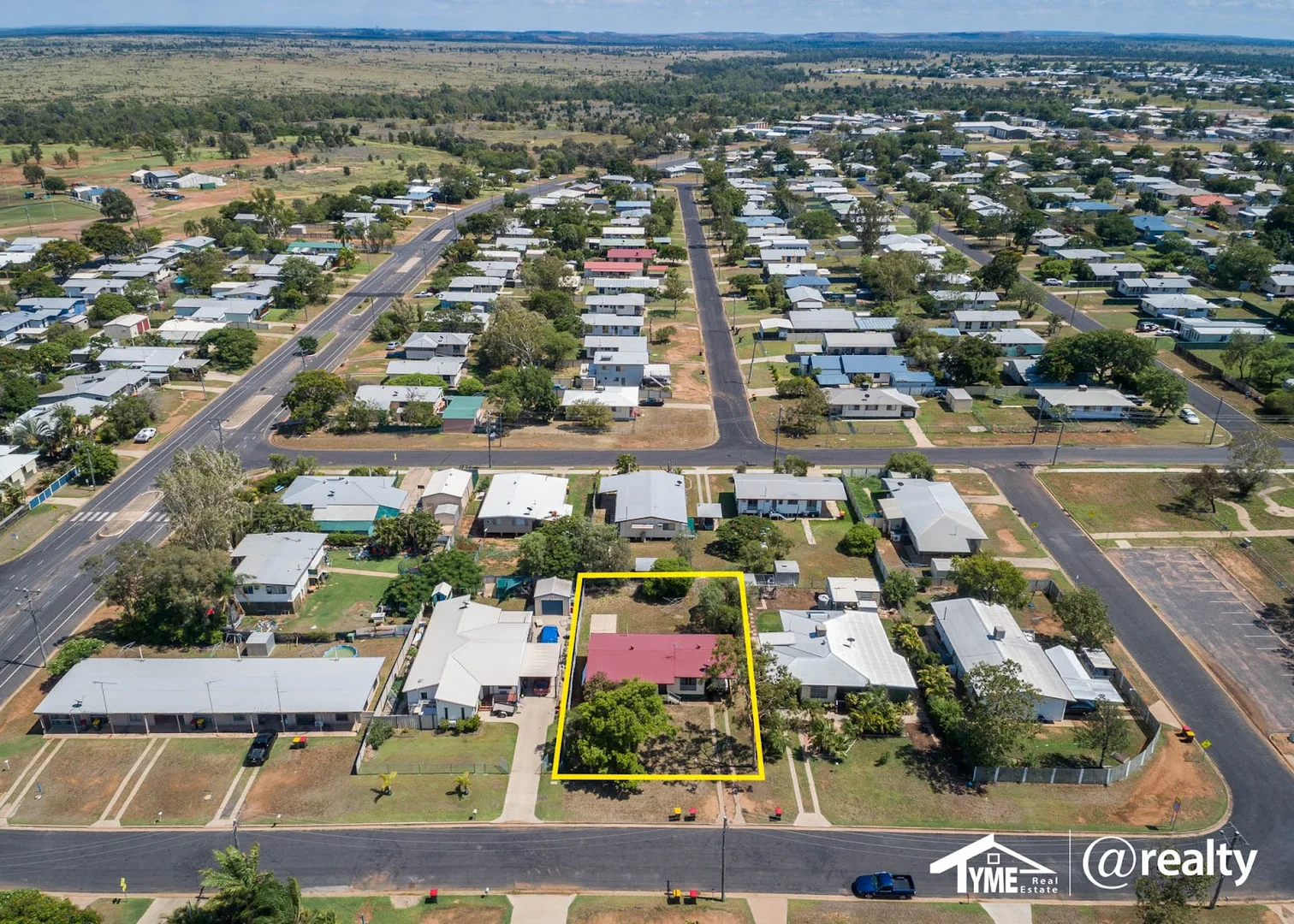 7 Oak Street - Image 2