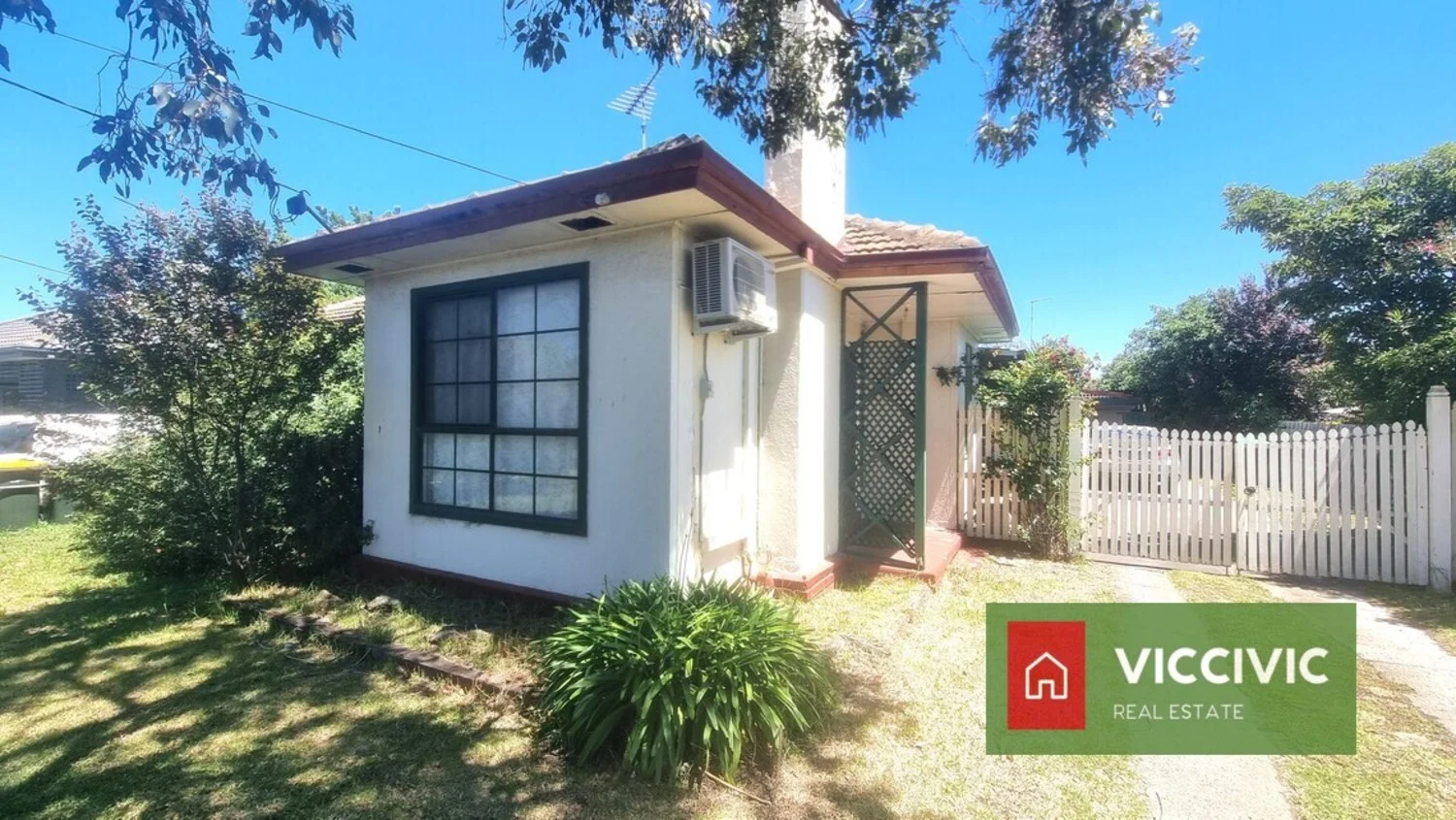 7 Pettitt Crescent (1/1)