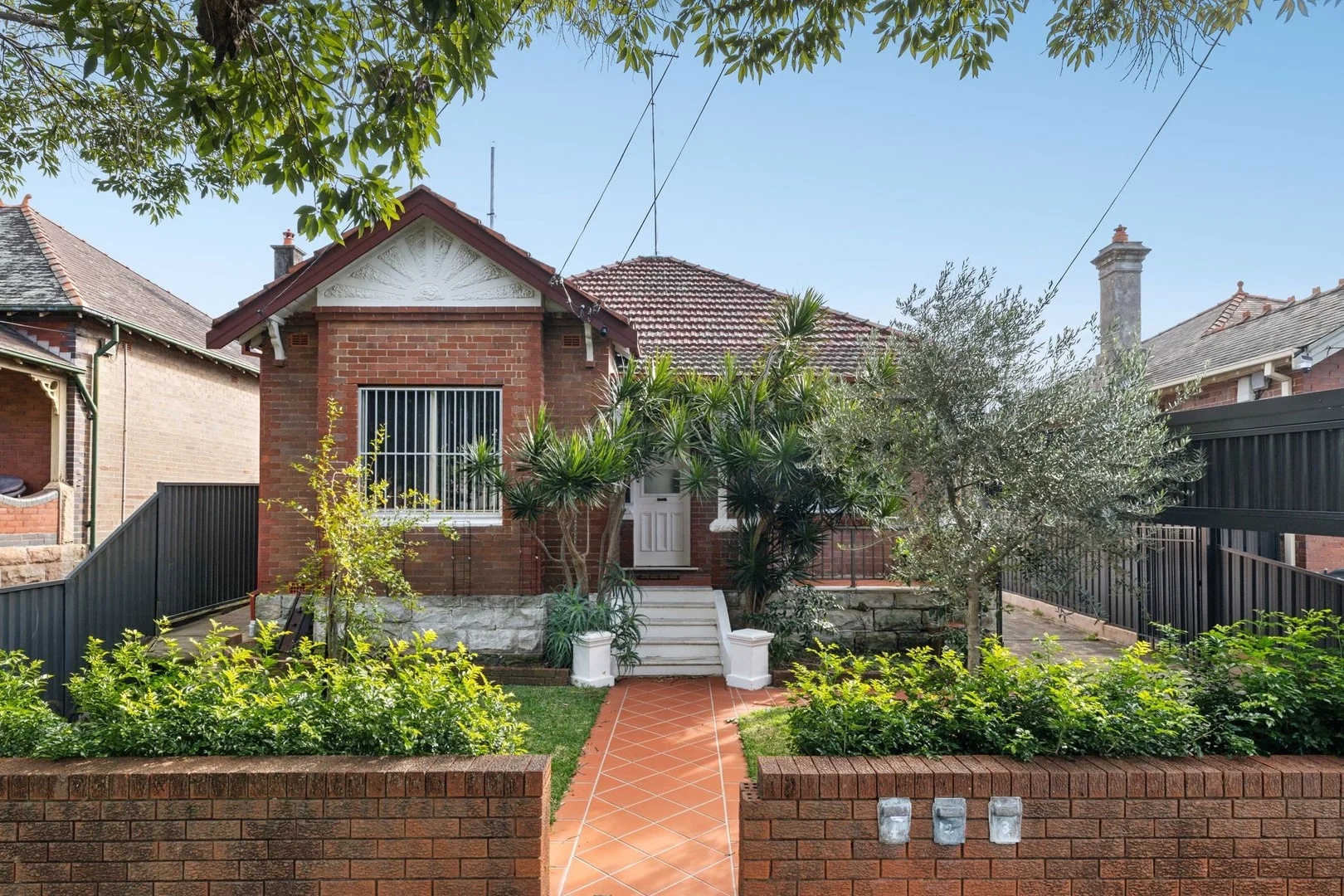 7 Rawson Street (1/16)