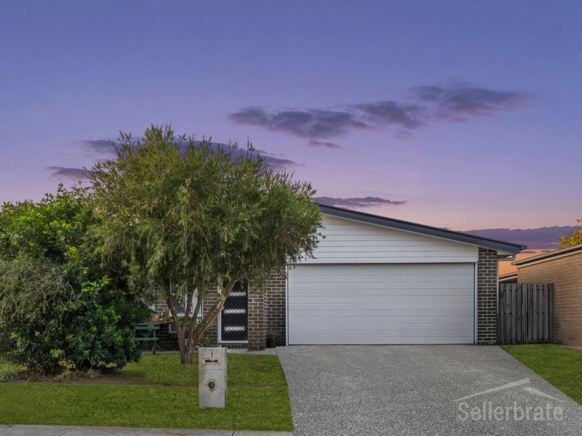 7 Sidney Court (1/12)
