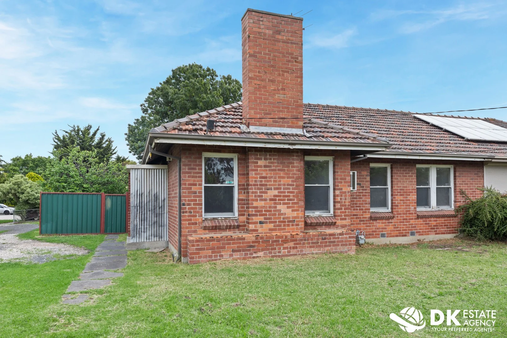 7 Treloar Court (1/17)