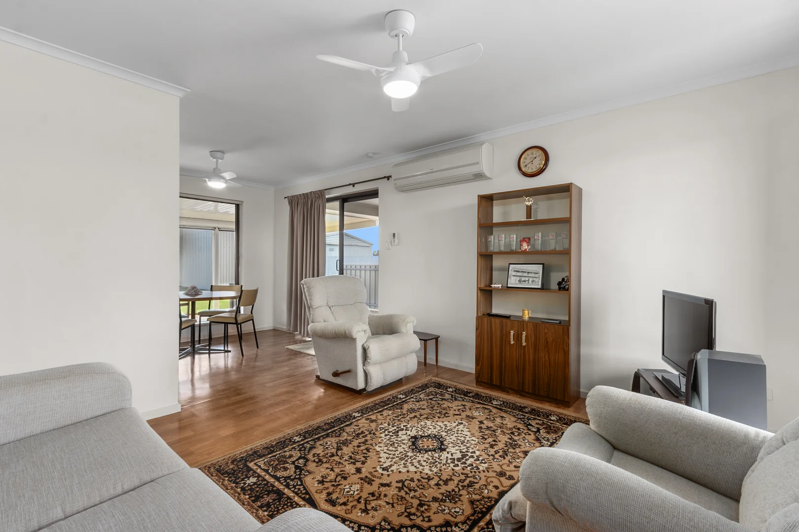7 Tuna Avenue - Image 4