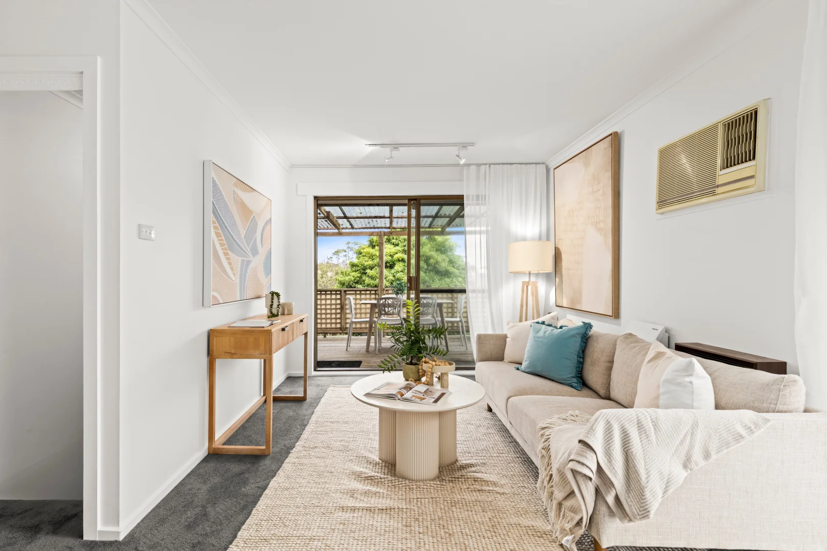 70 Fraser Crescent - Image 3