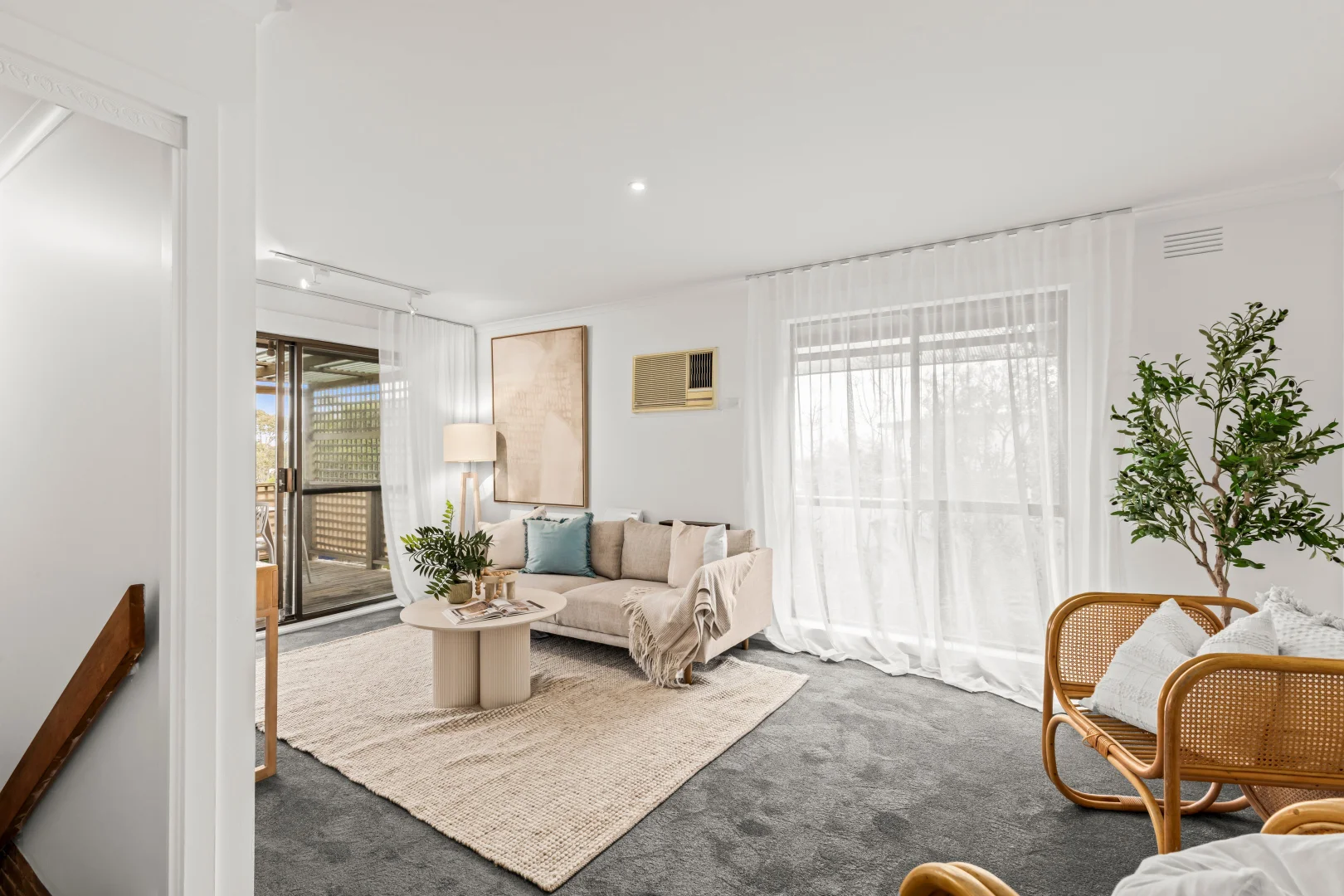 70 Fraser Crescent - Image 2