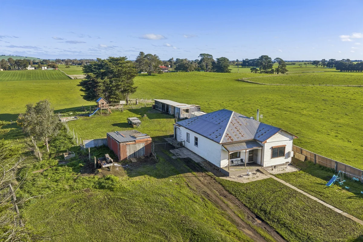 70 Ryans Lane - Image 2