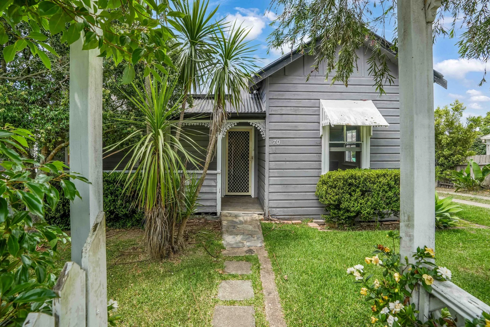 70 Tennyson Street (1/14)