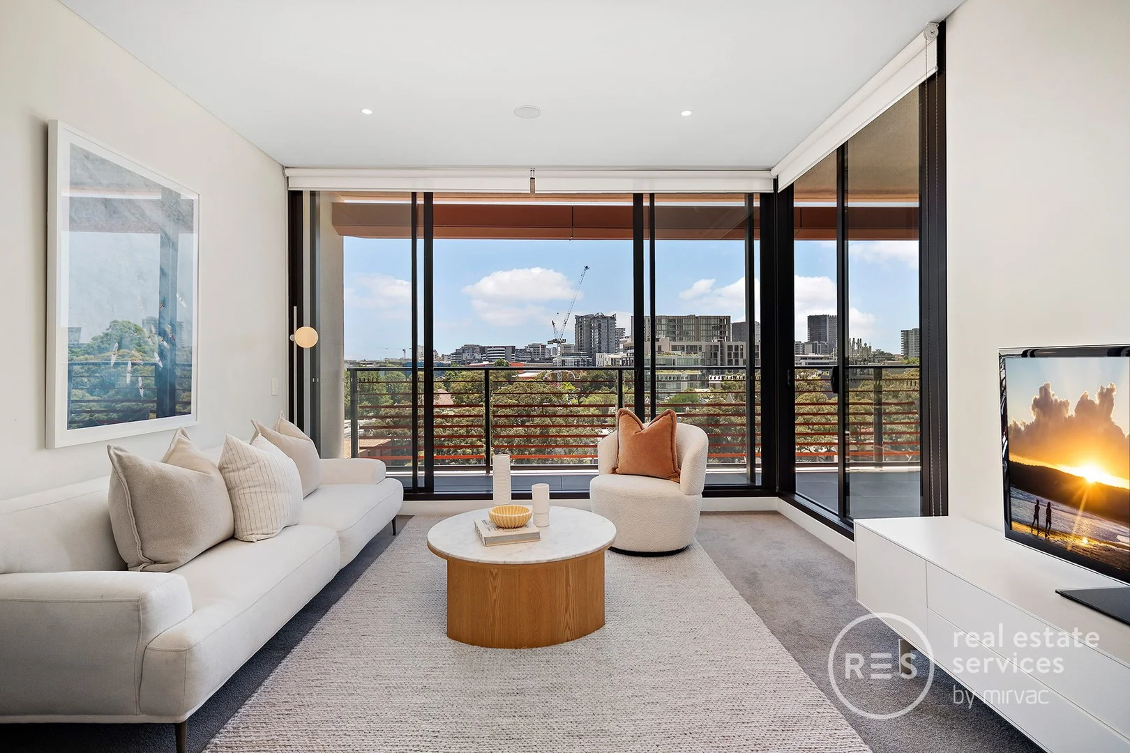 703/8 Ebsworth Street (1/16)