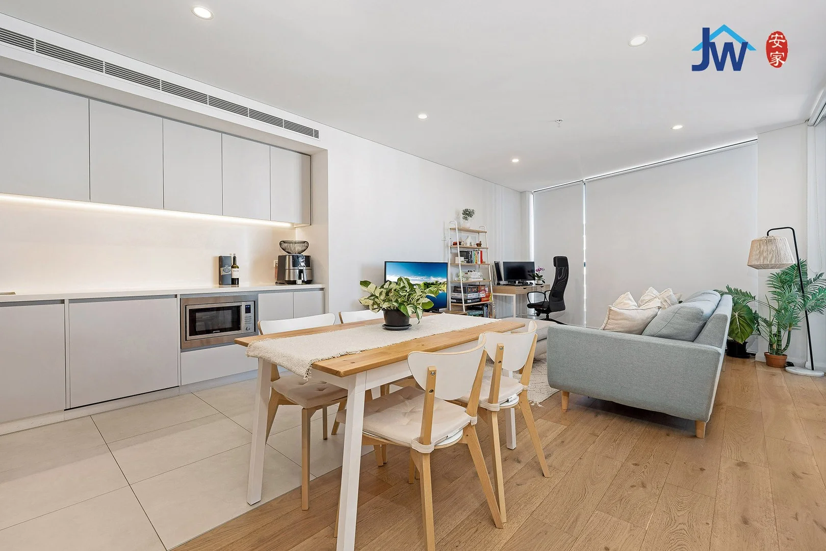 705/2 Chapel Street (1/1)