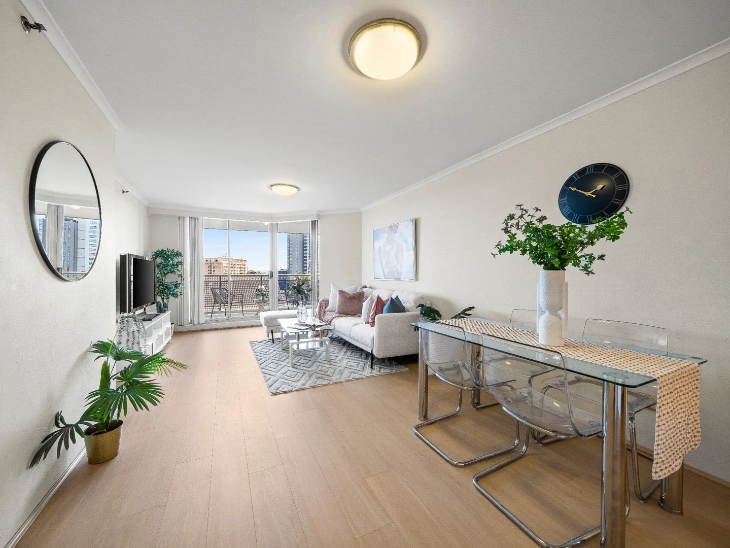 71/5-7 Beresford Road (1/15)
