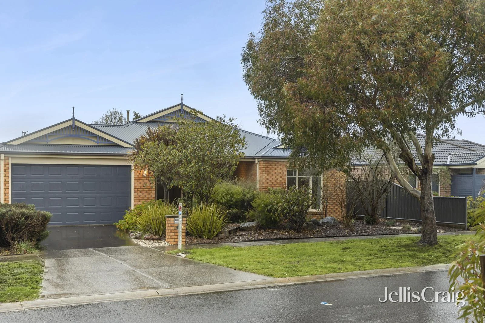 71 Caroline Chisholm Drive - Image 2