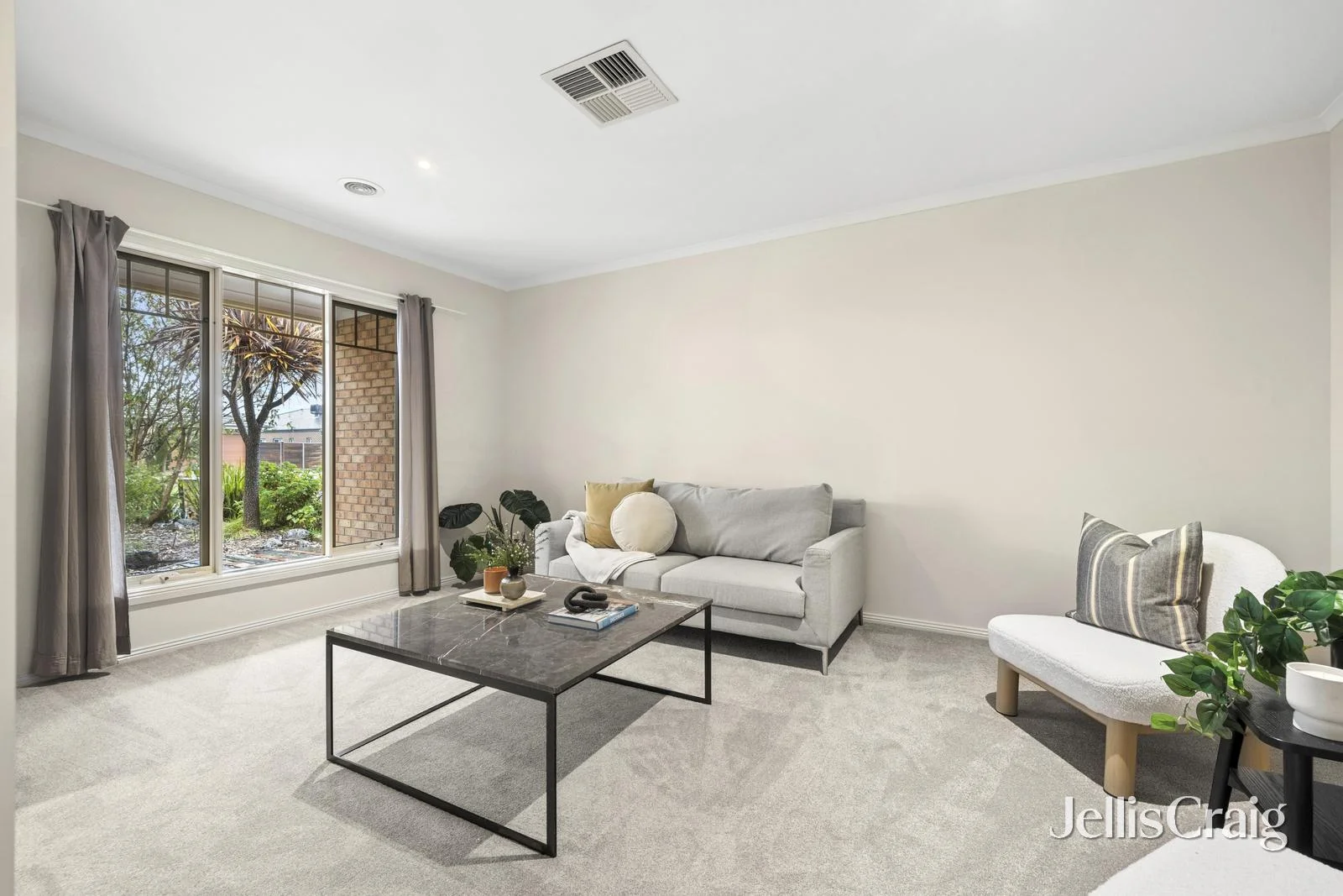 71 Caroline Chisholm Drive - Image 4