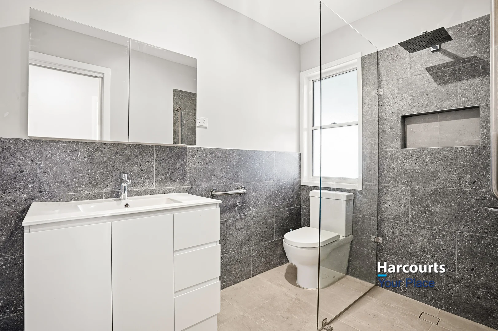 71 Torres Crescent (1/21)