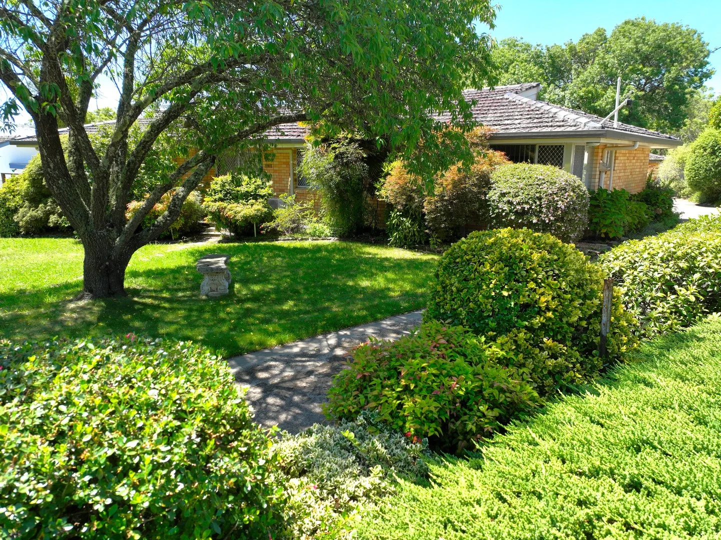72 Heron Street (1/16)