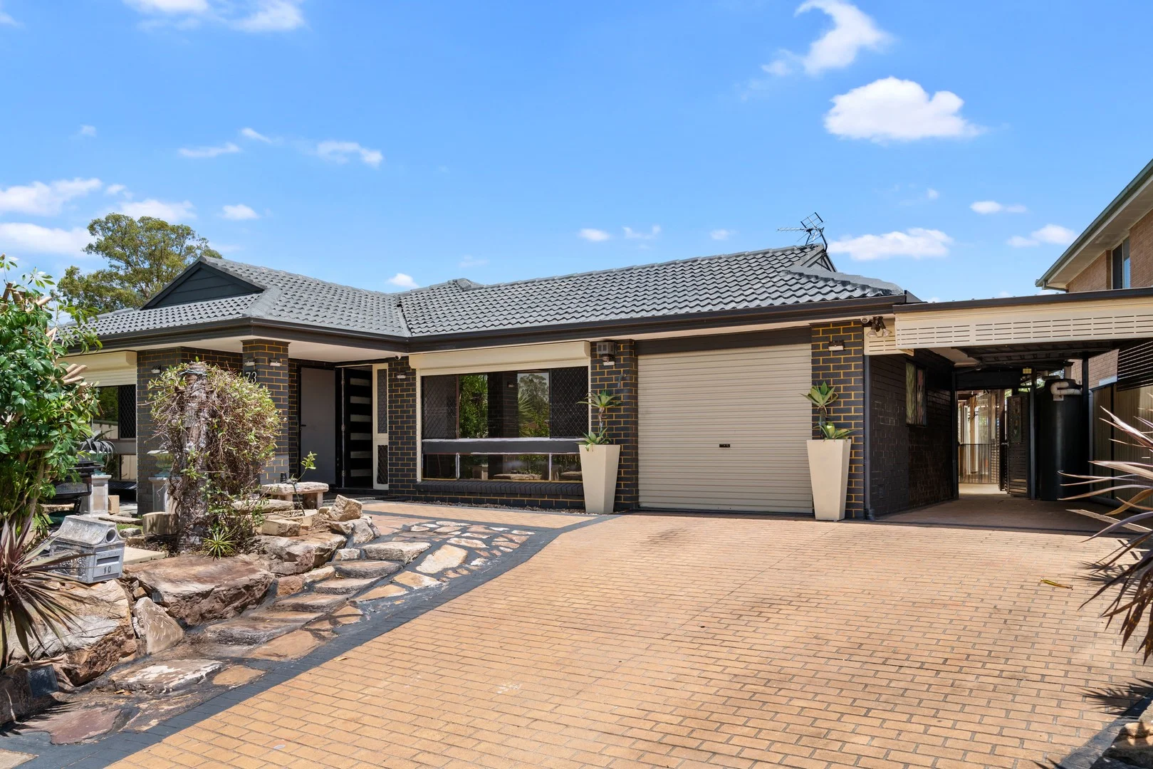73 Prairie Vale Road (1/1)