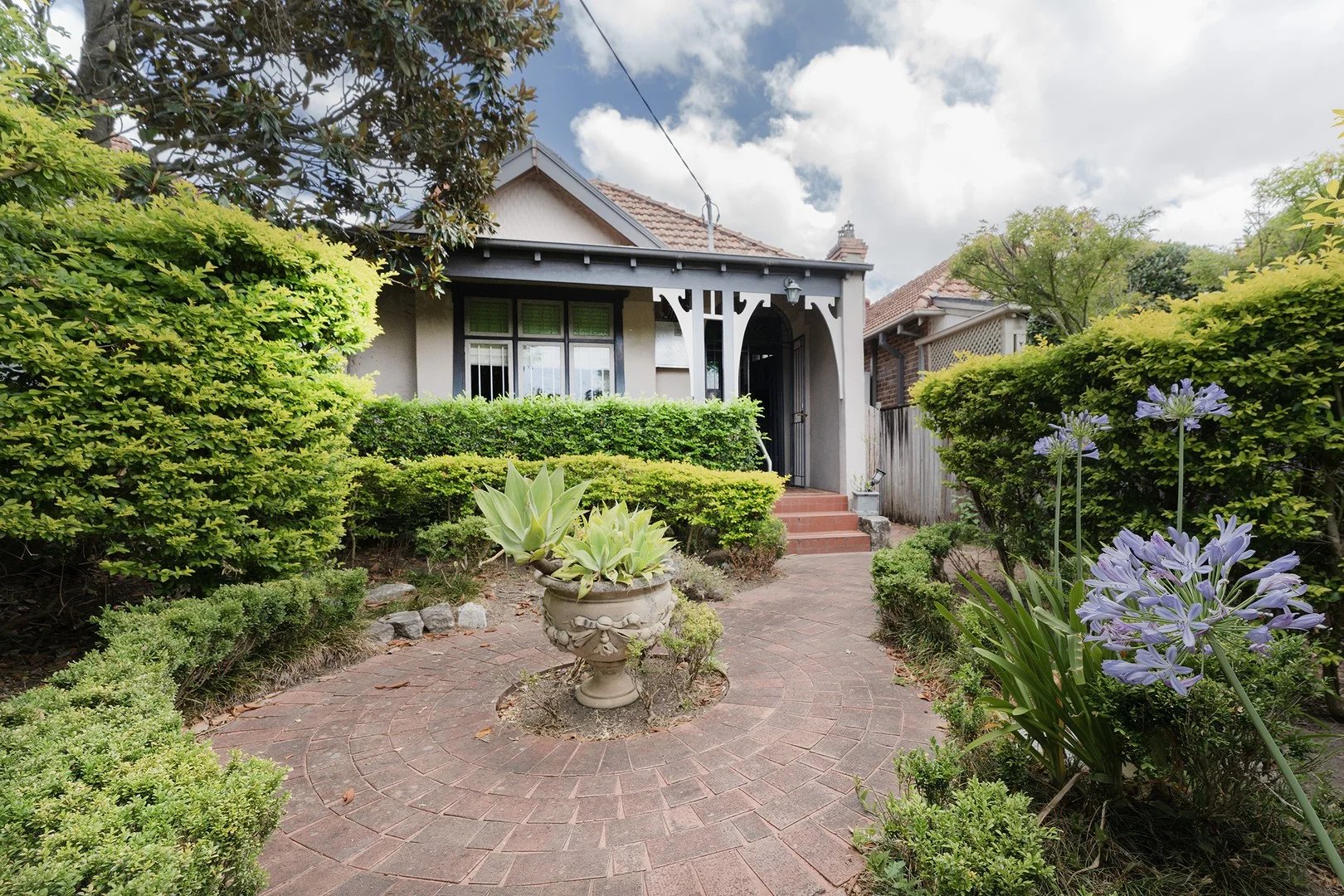 73 Sutherland Street (1/10)