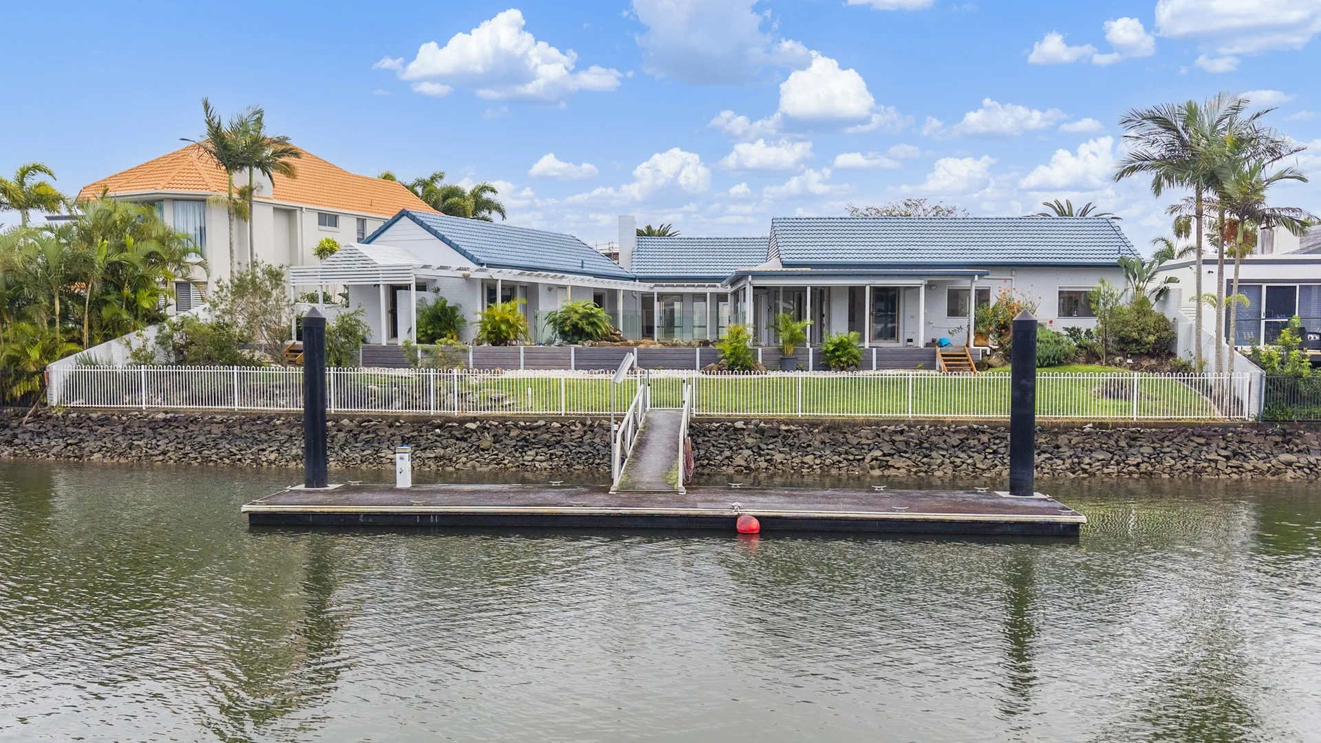 7310 Bayside Close (1/22)