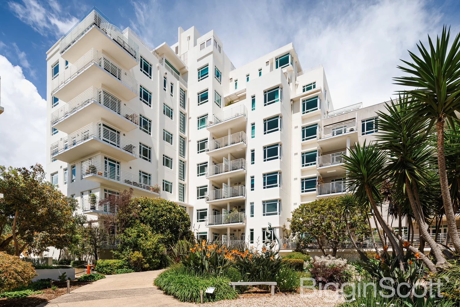 74/1 Graham Street (1/11)