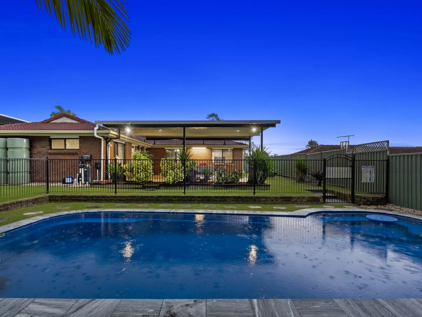 74 Ackama Street (1/33)