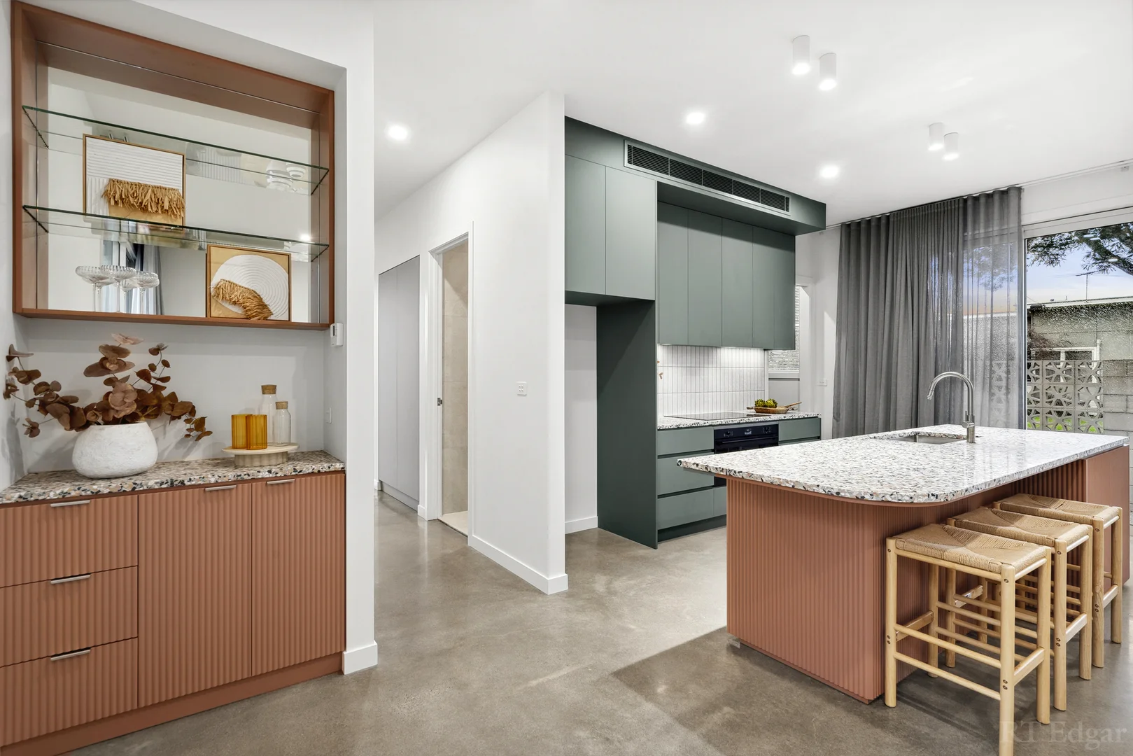 745 Batman Road - Image 3