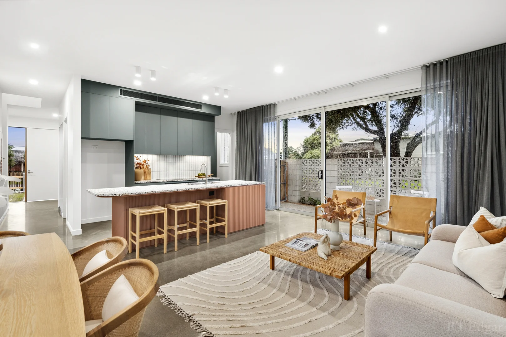 745 Batman Road - Image 2