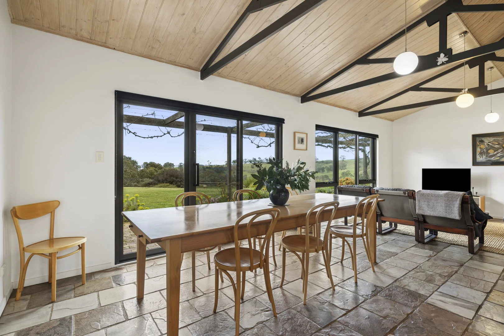 75 Butlers Lane - Image 2