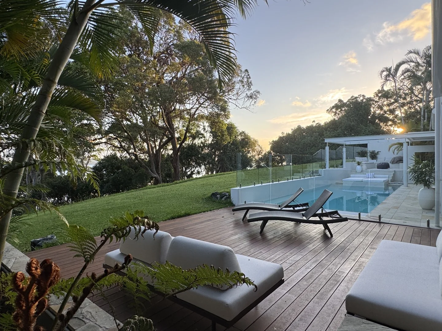751/61 Noosa Springs Dr (1/8)