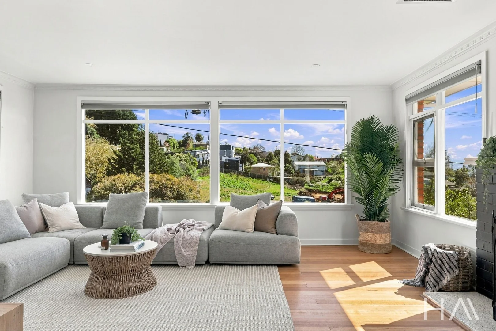77 Thistle Street West - Image 3