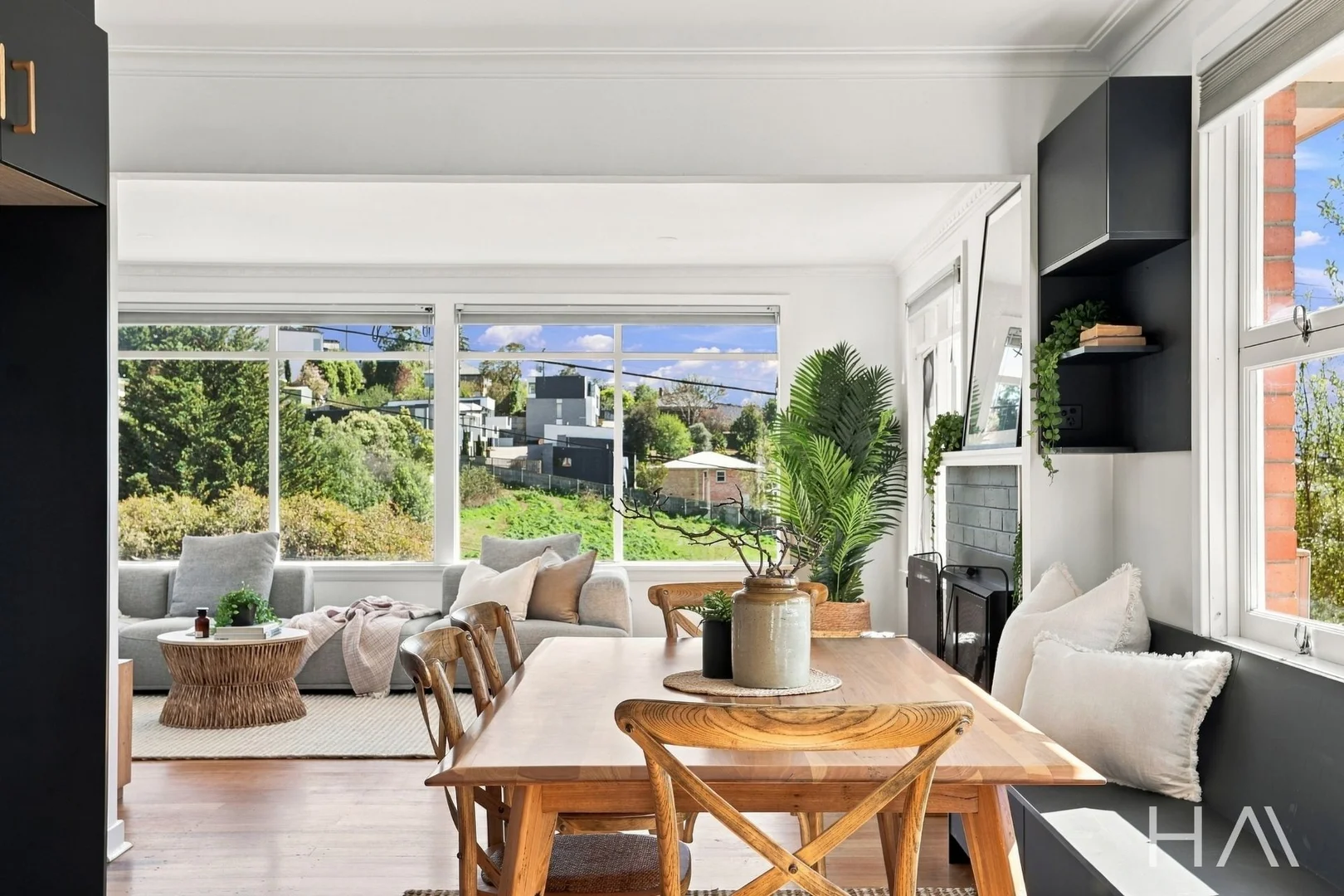 77 Thistle Street West - Image 2