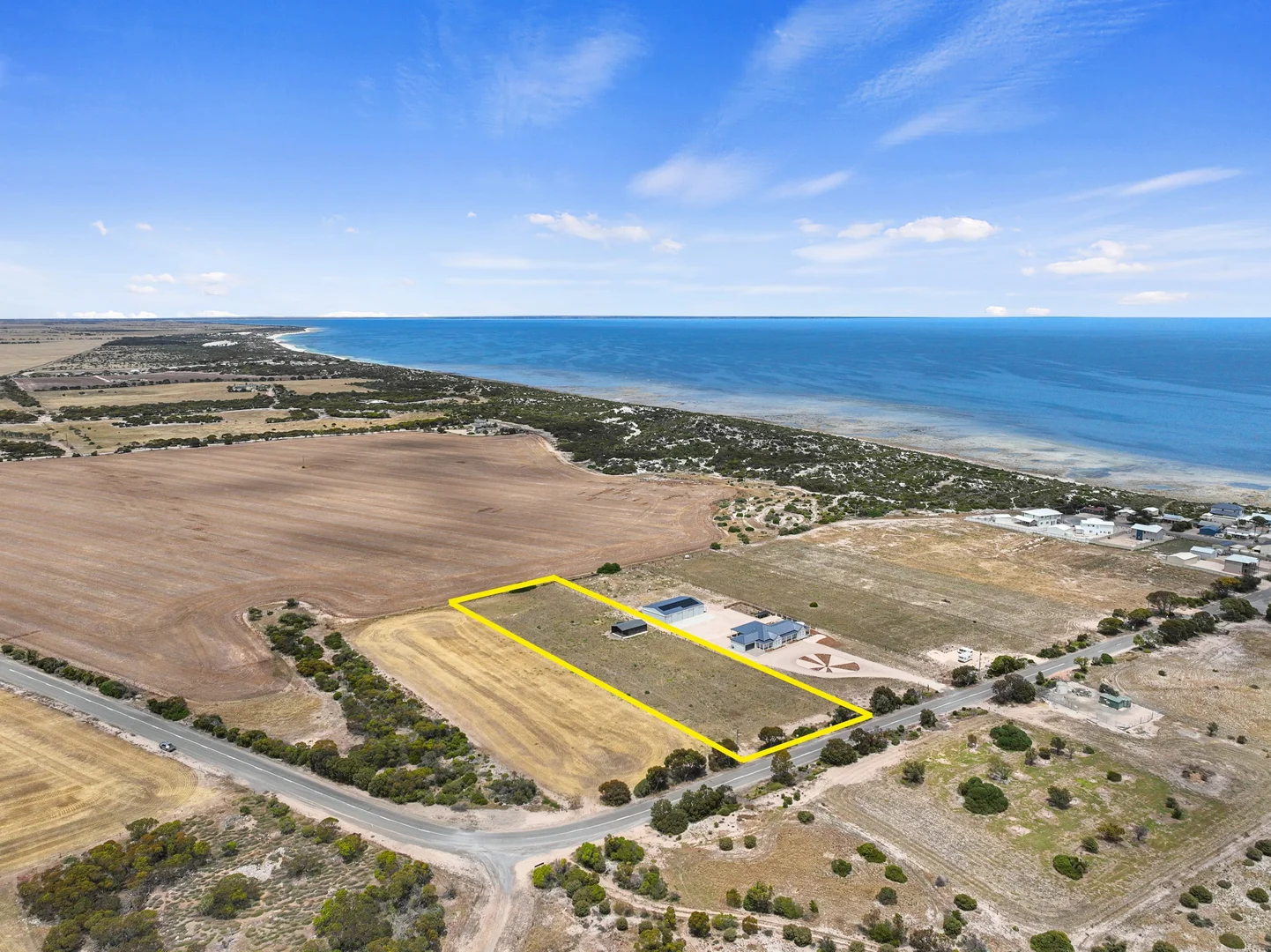 79 Davit Drive - Image 4