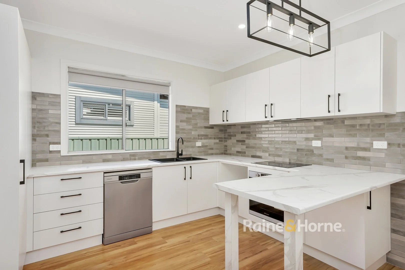 79 Memorial Avenue (1/12)