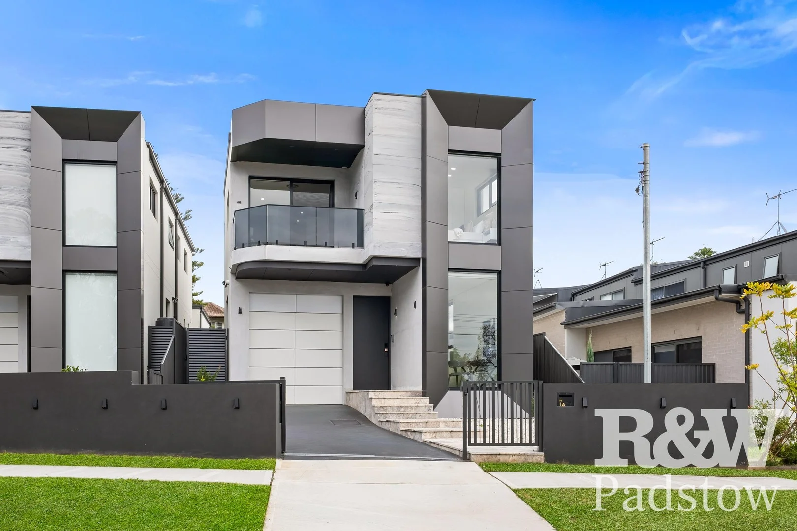 7A Holland Crescent (1/1)