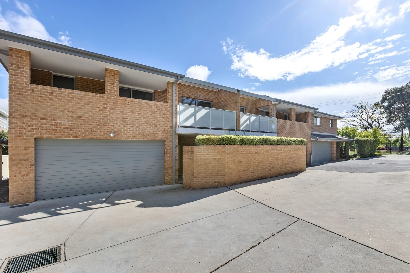 8/12 Mulloon Street (1/15)