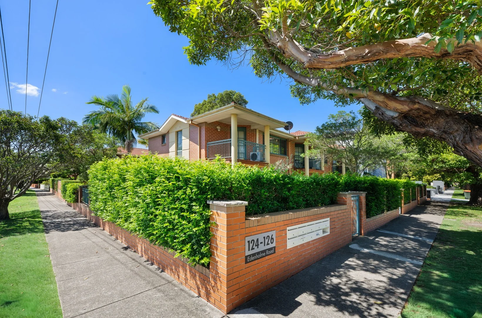 8/124 Edenholme Road (1/11)