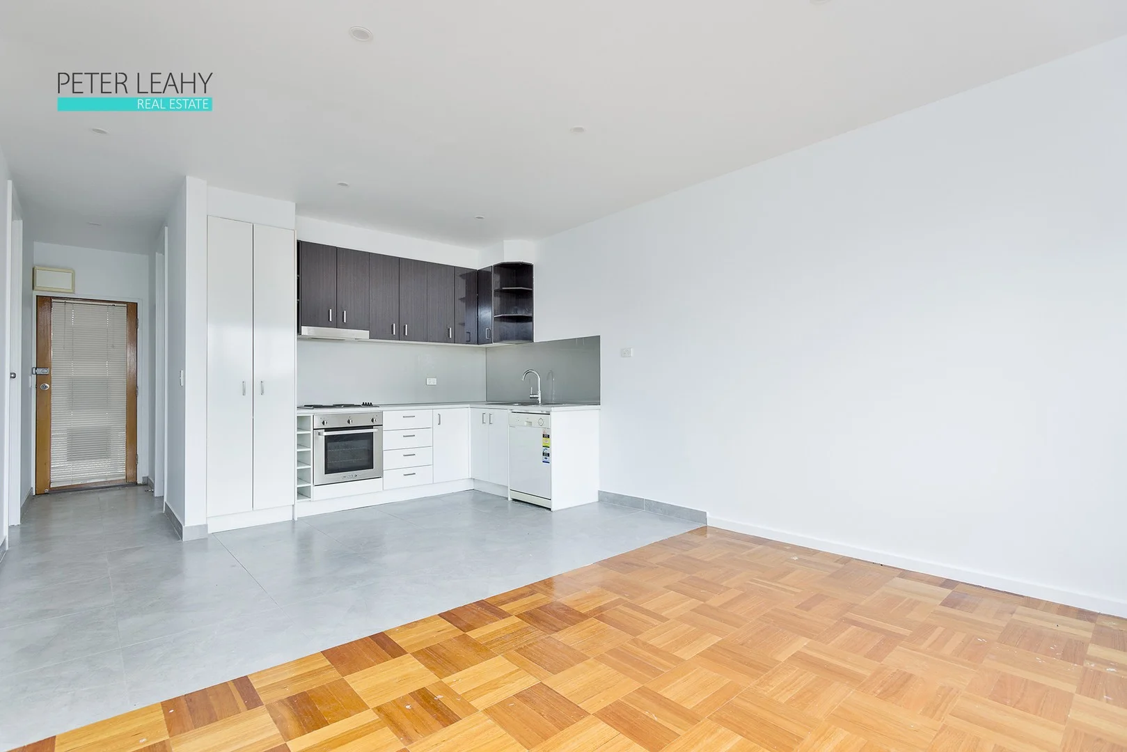 8/144 Nicholson Street (1/14)