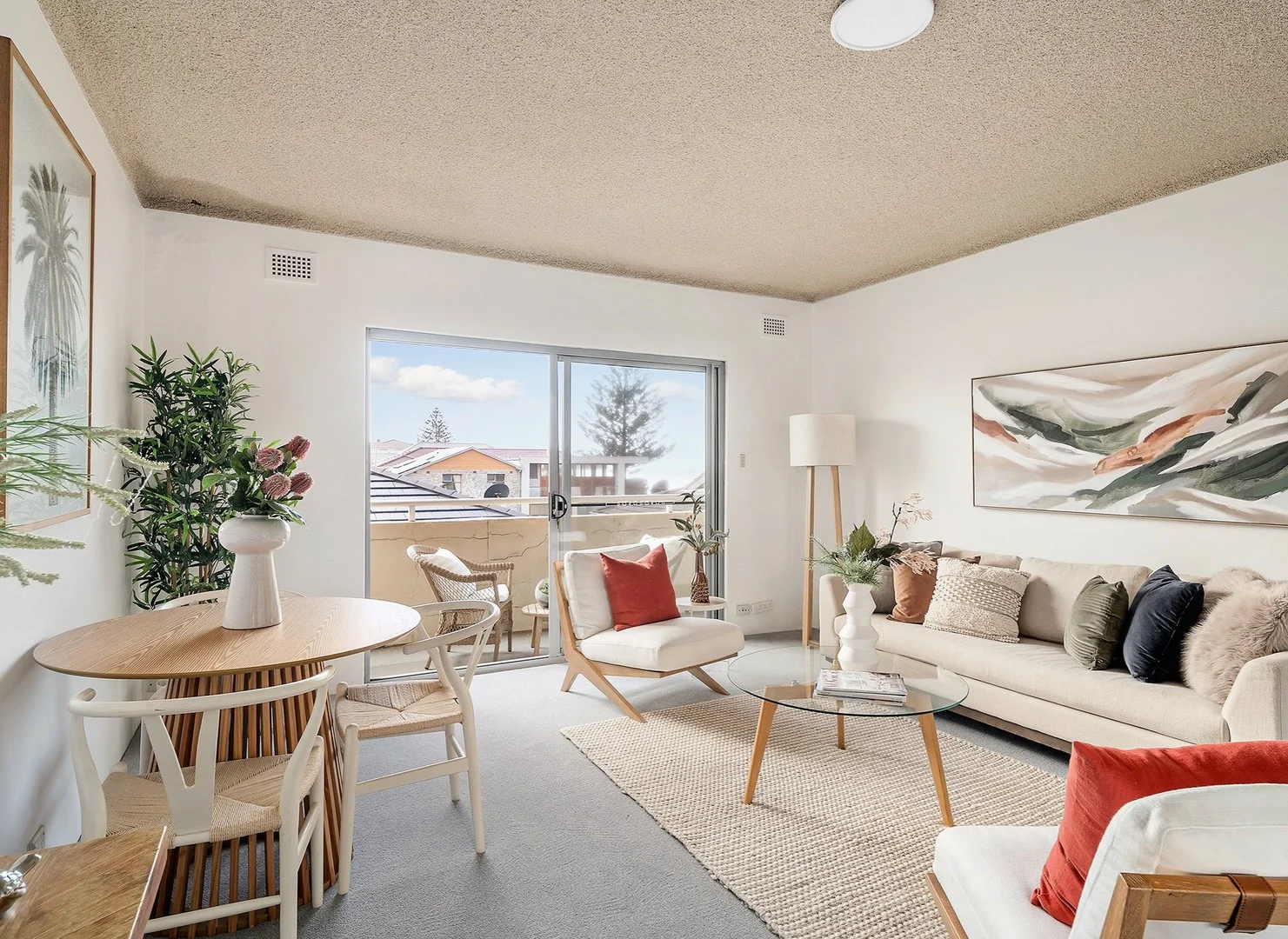 8/157 Ocean Street (1/19)