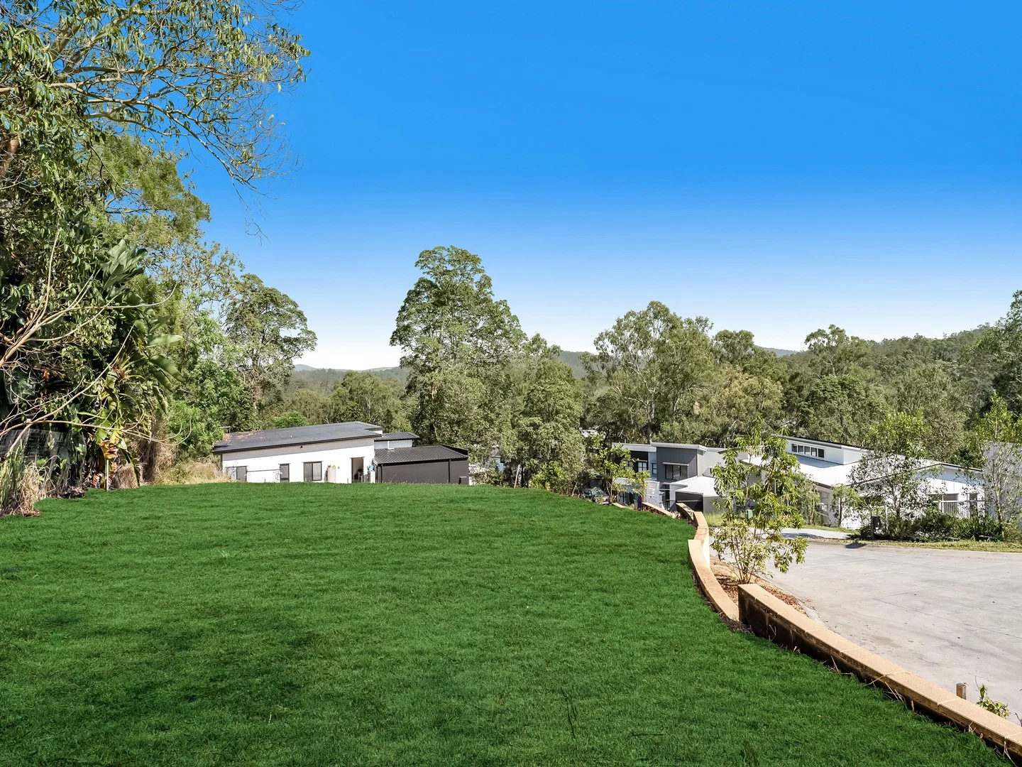 8/39 Mt Nebo Road (1/10)
