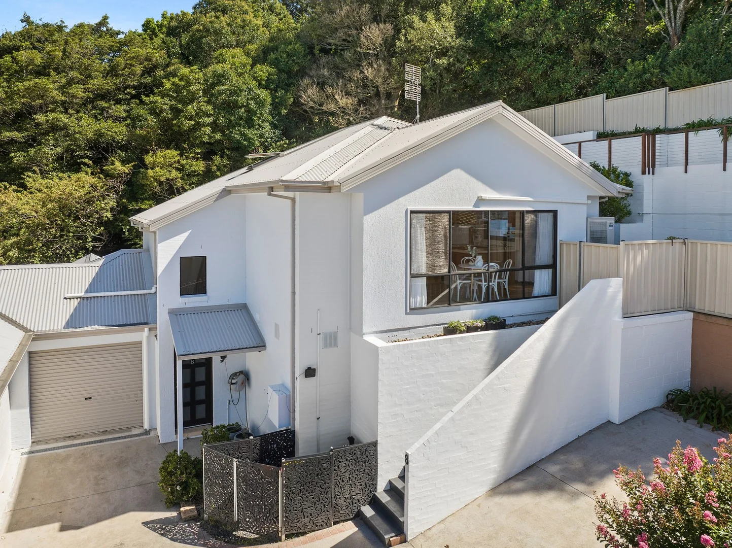 8/43 Cooinda Place (1/17)