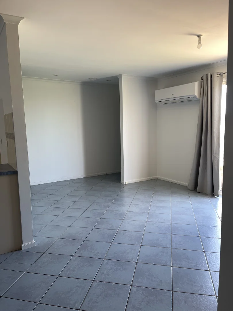 8 Allen Road - Image 3