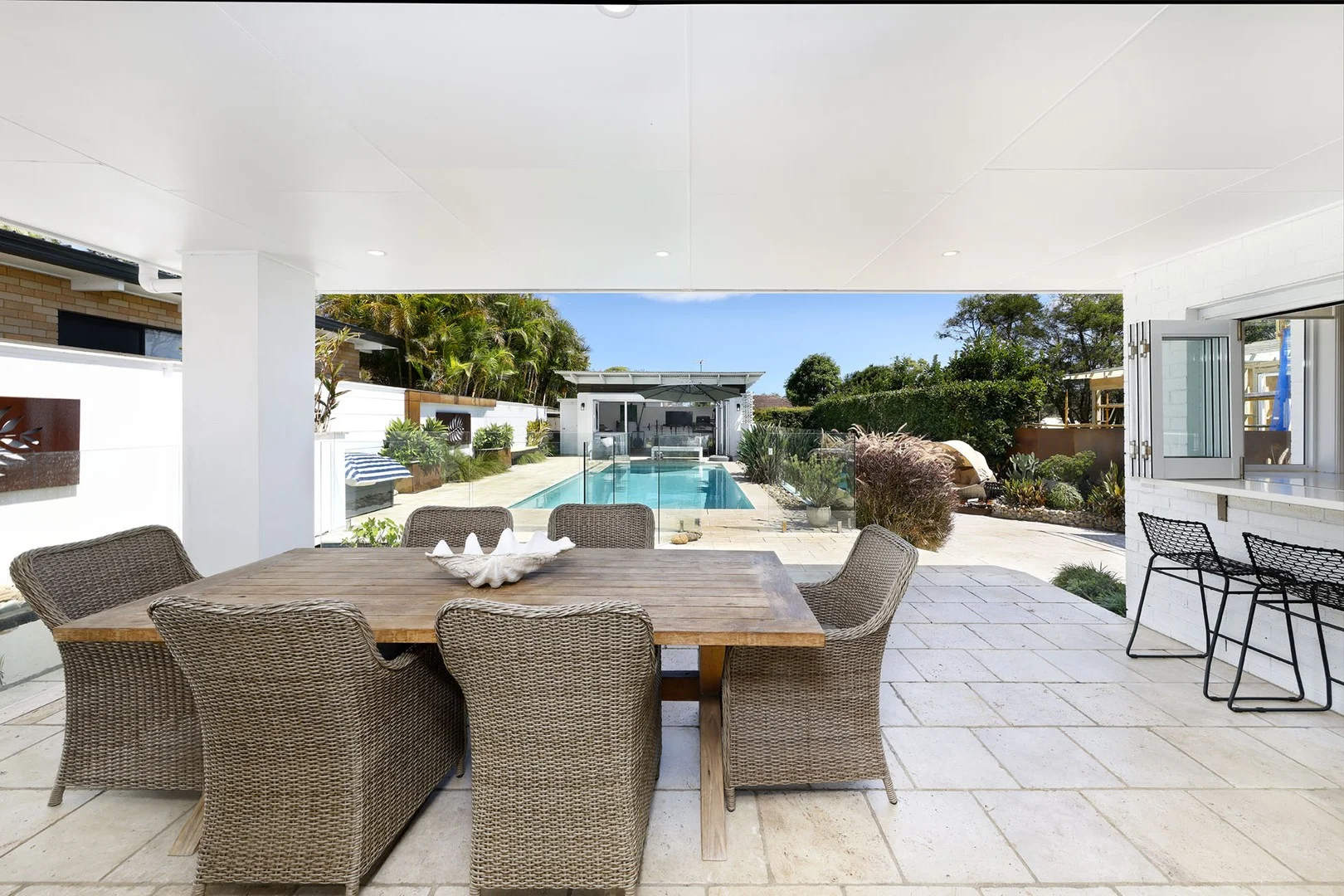 8 Ash Avenue (1/12)