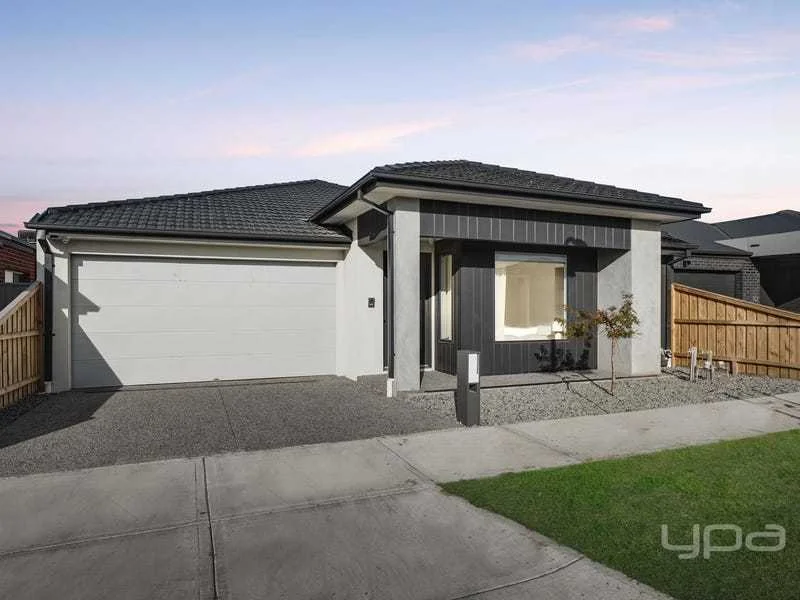 8 Belson Street (1/22)