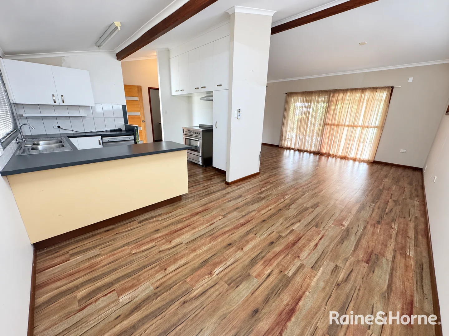 8 Buckingham Street - Image 5