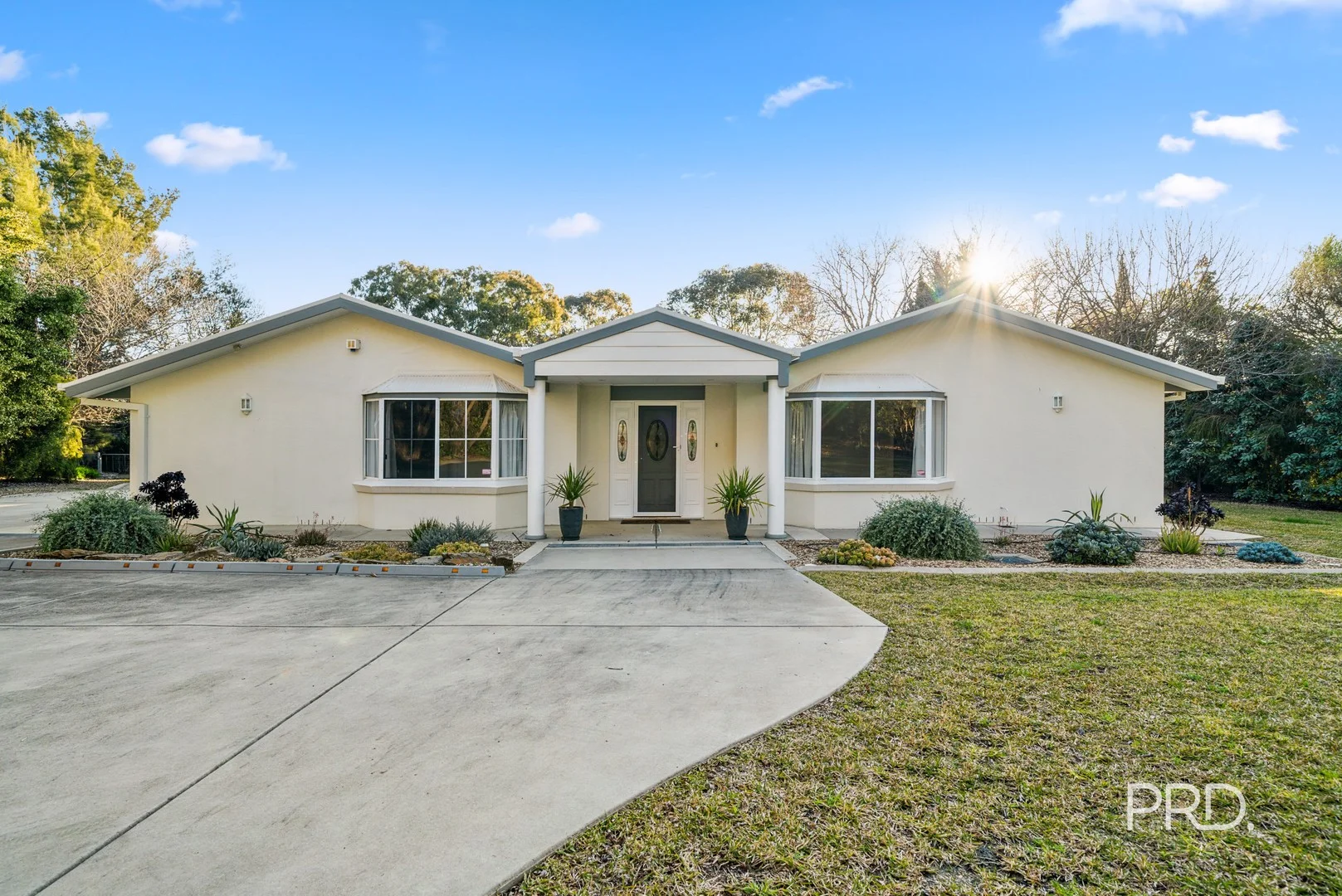 8 Clare Avenue (1/1)
