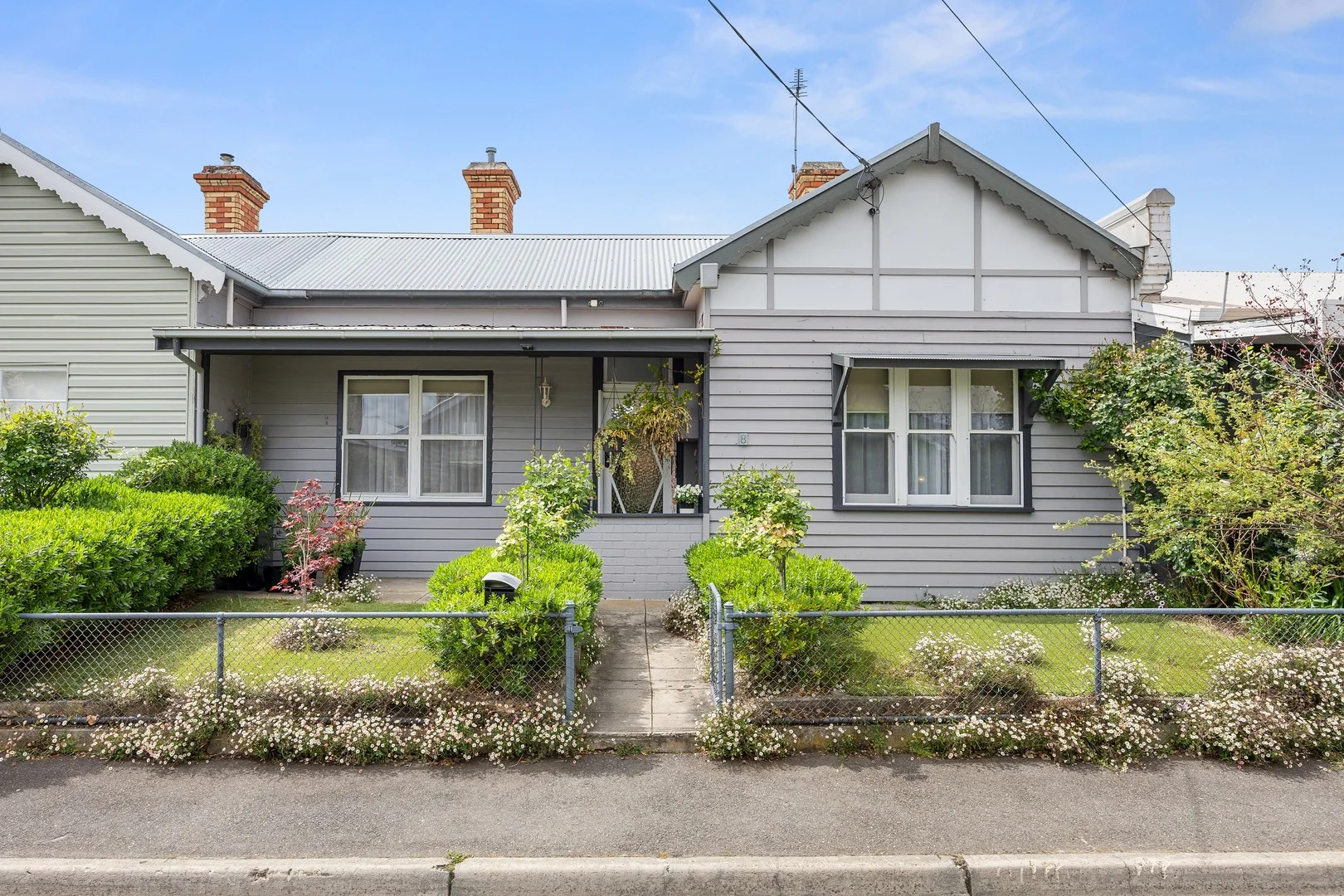 8 Davey Street (1/30)