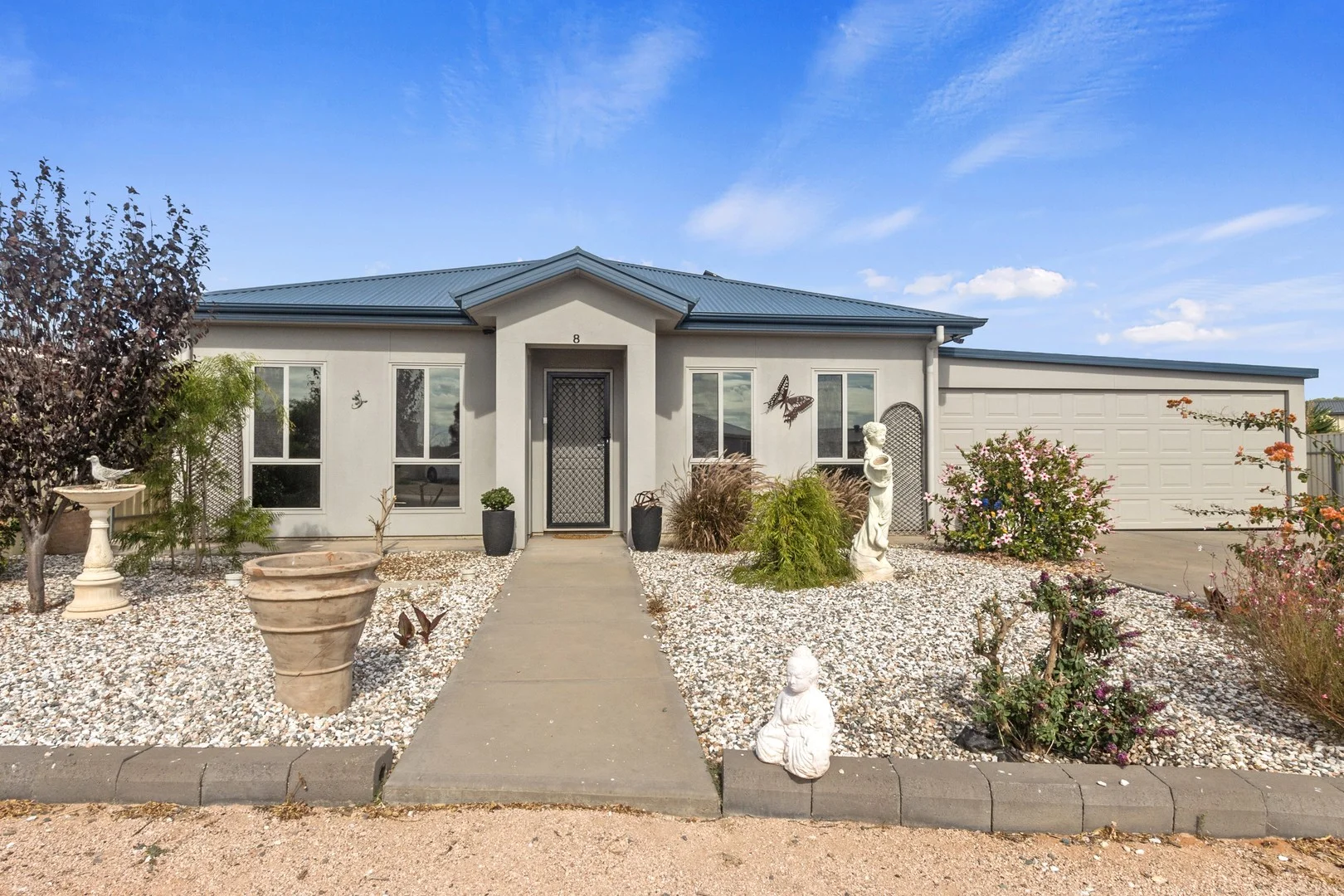 SOLD - $685,000