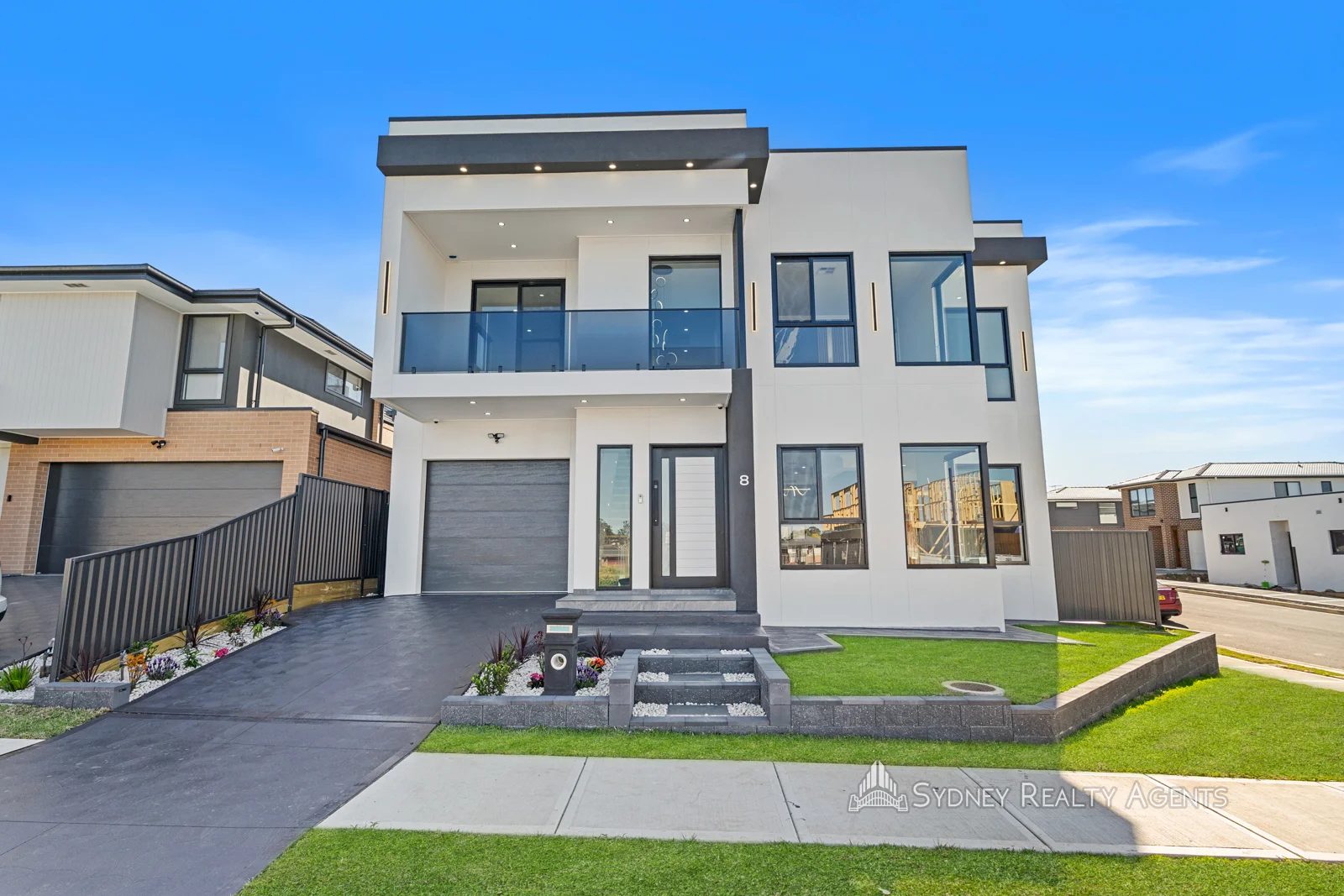 8 Derrimut Cr (1/1)