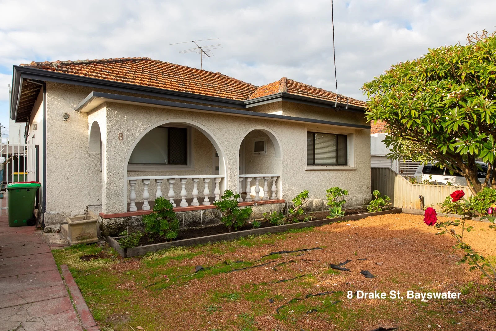 8 Drake Street (1/22)