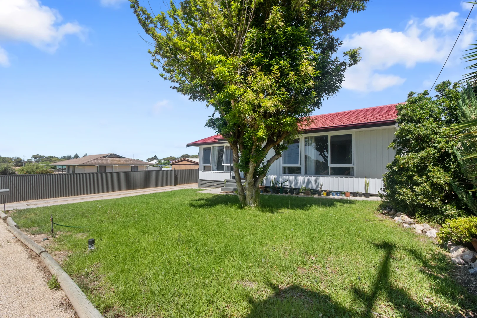 8 Golf Terrace - Image 3
