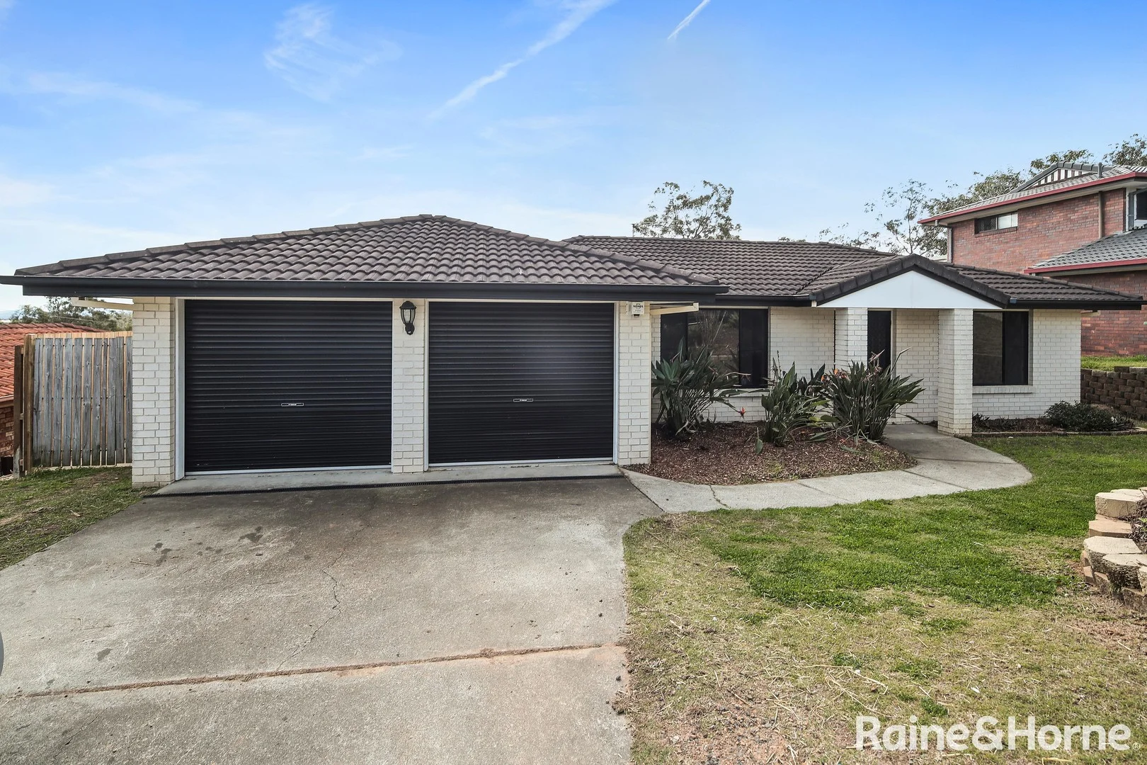 8 Grandview Drive (1/10)