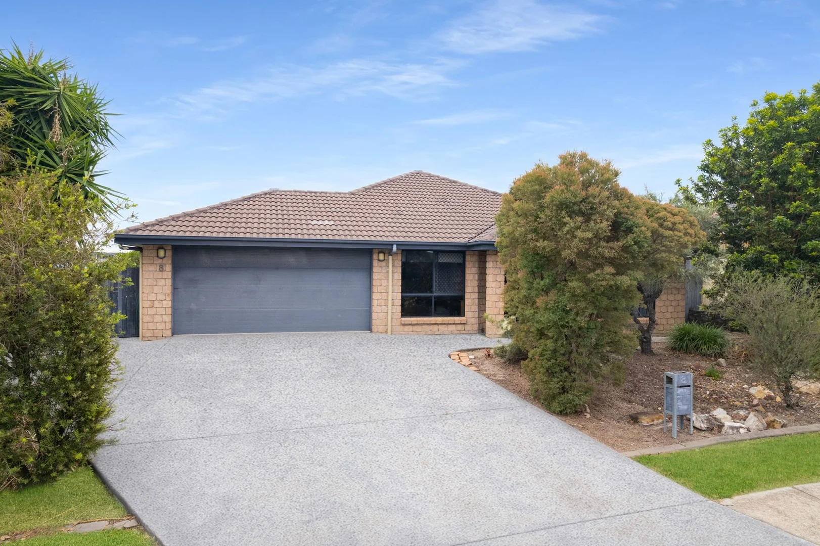 8 Hamill Place (1/1)