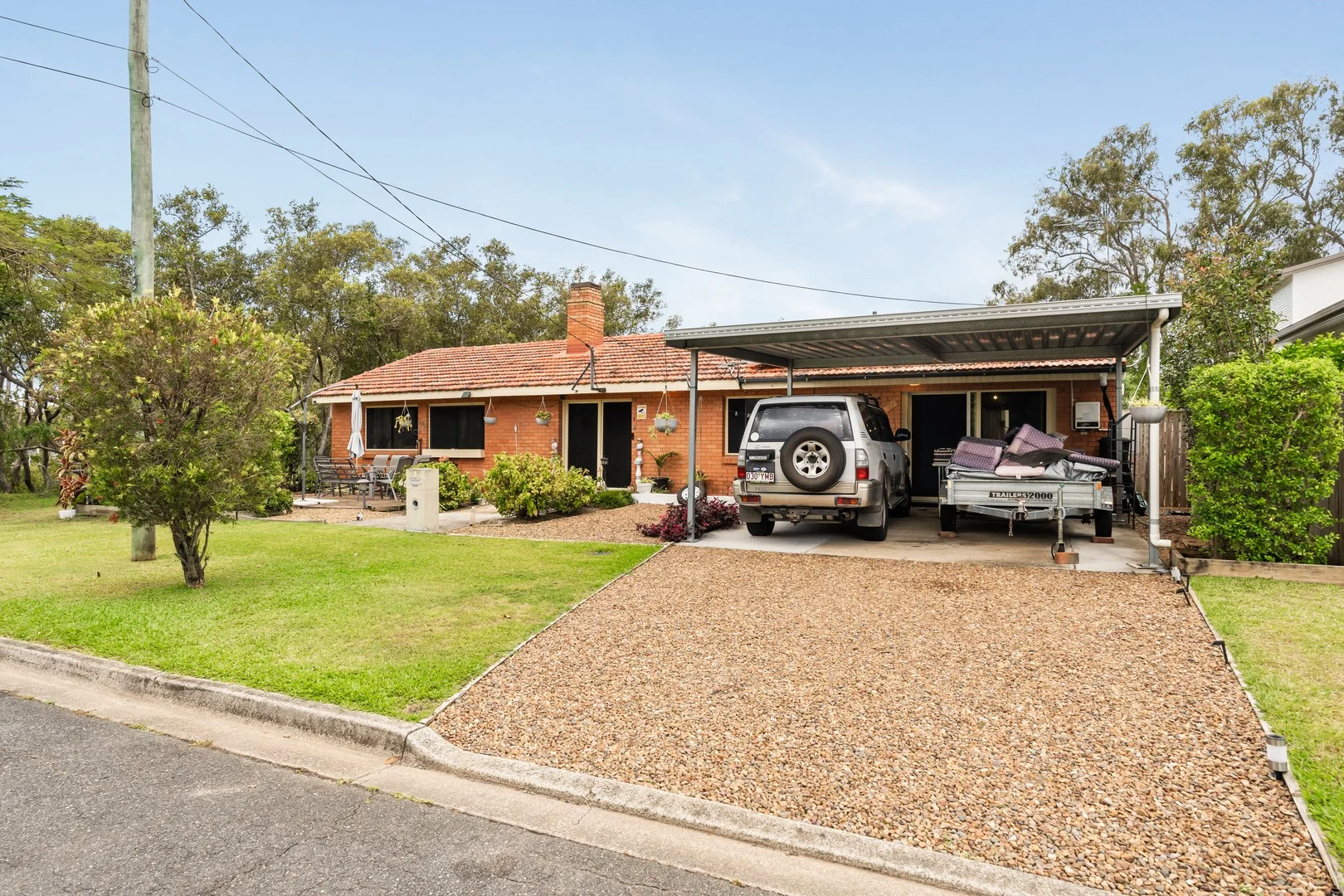 8 Henderson Road (1/23)